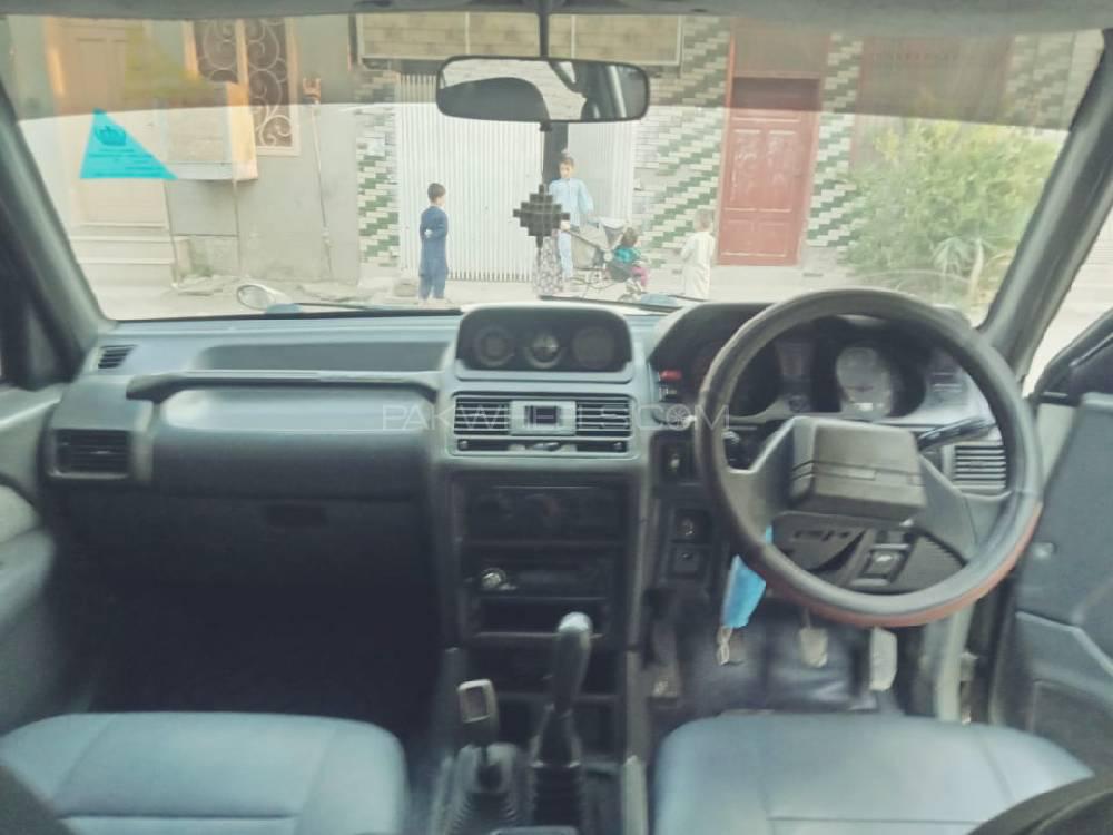 Mitsubishi Pajero 1992 for Sale in Peshawar Mitsubishi Pajero 1992 for Sale in Peshawar Image-8