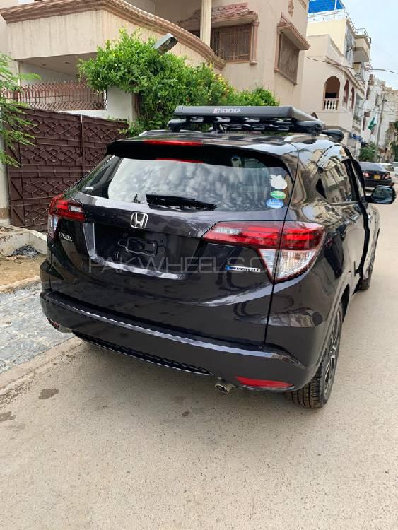 Honda Vezel 2015 for Sale in Karachi Image-1