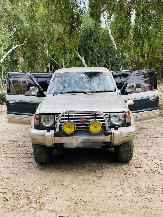 Mitsubishi Pajero 1993 for Sale in Islamabad Image-1