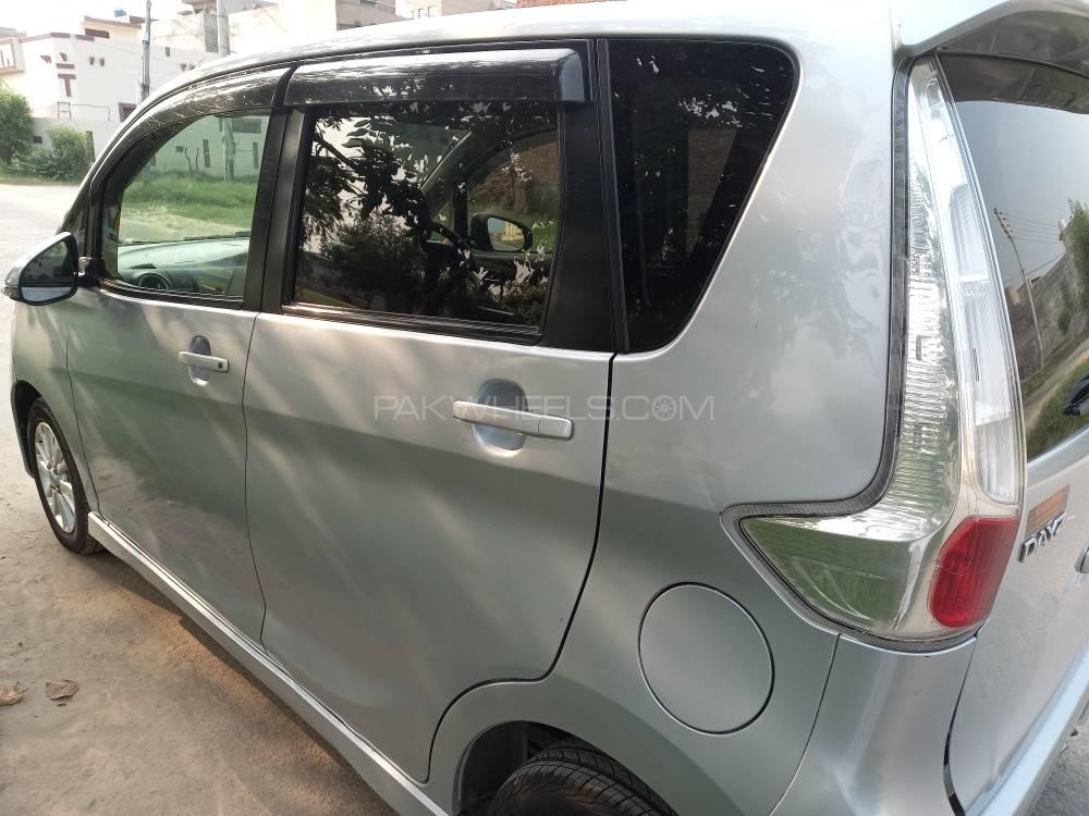 Nissan Dayz Highway Star 2013 for Sale in Lahore Nissan Dayz Highway Star 2013 for Sale in Lahore Image-5