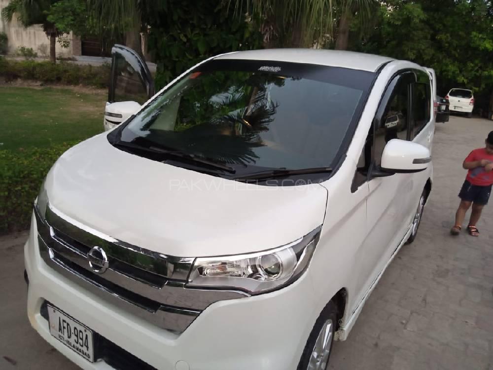 Nissan Dayz Highway Star 2015 for Sale in Islamabad Nissan Dayz Highway Star 2015 for Sale in Islamabad Image-2
