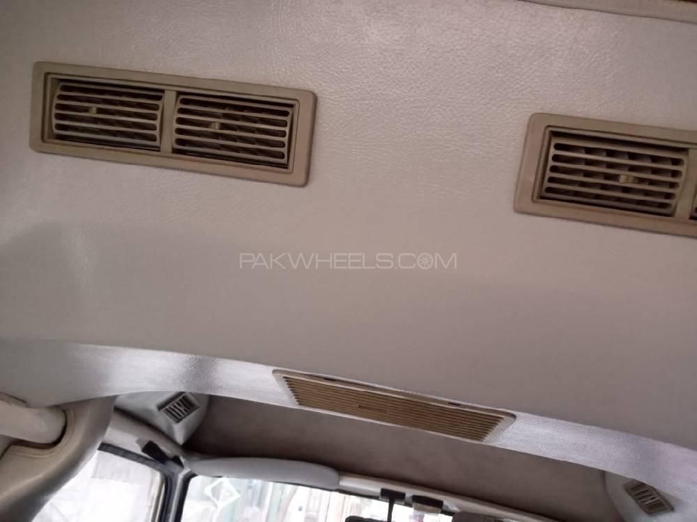 Suzuki Bolan 2005 for Sale in Lahore Suzuki Bolan 2005 for Sale in Lahore Image-17