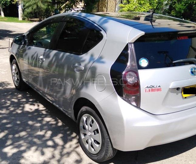 Toyota Aqua 2014 for Sale in Lahore Toyota Aqua 2014 for Sale in Lahore Image-8