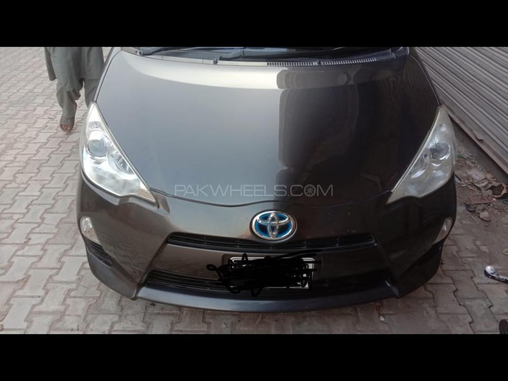 Toyota Aqua 2017 for Sale in Multan Image-1