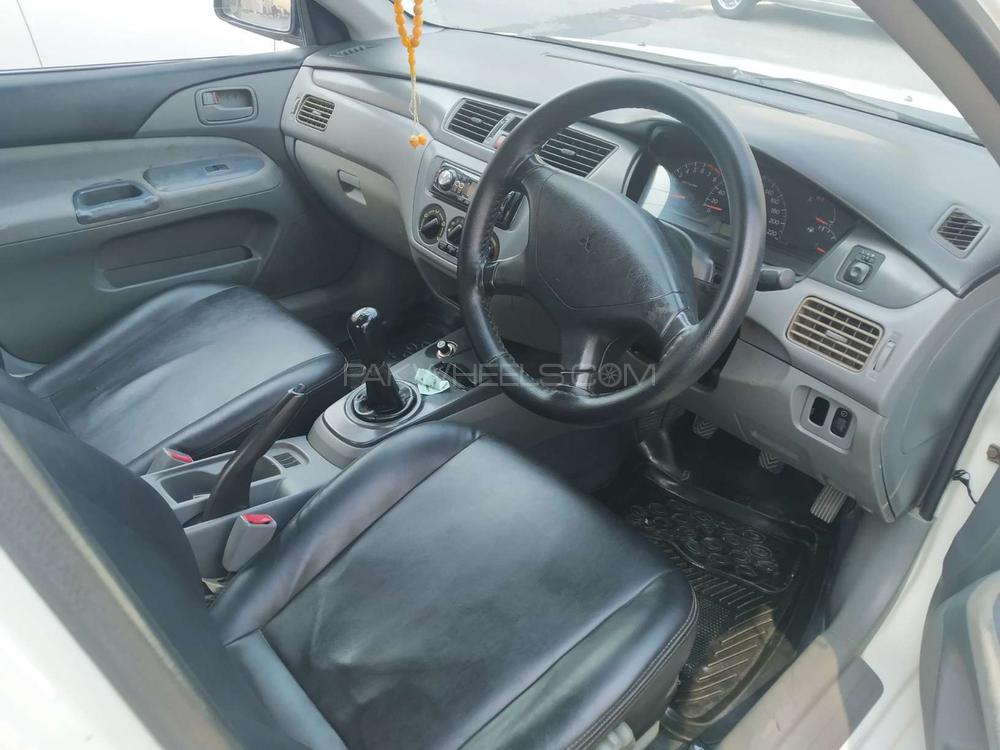 Mitsubishi Lancer 2005 for Sale in Lahore Mitsubishi Lancer 2005 for Sale in Lahore Image-6