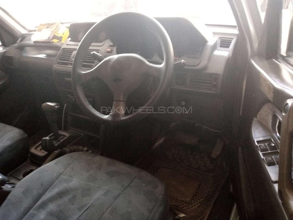 Mitsubishi Pajero 1993 for Sale in Multan Mitsubishi Pajero 1993 for Sale in Multan Image-4