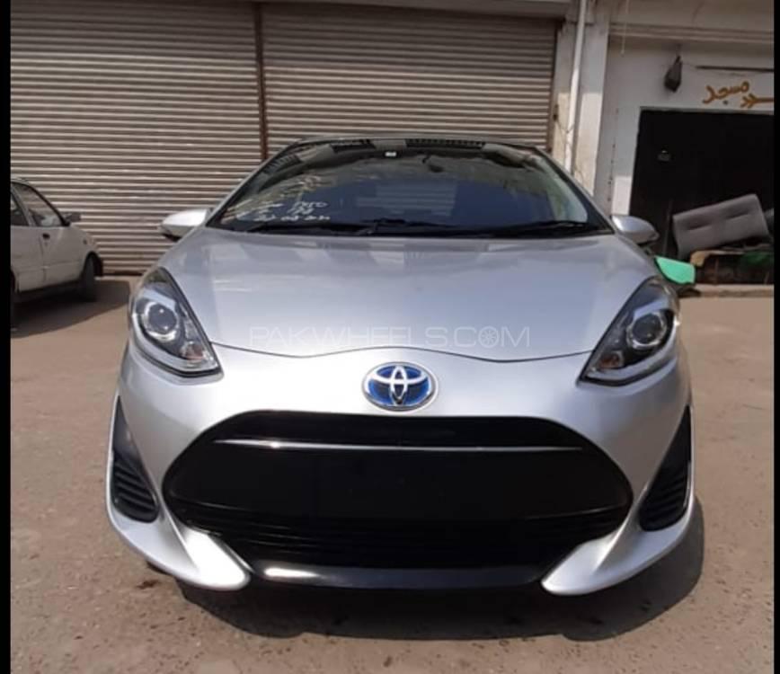 Toyota Aqua 2017 for Sale in Peshawar Image-1