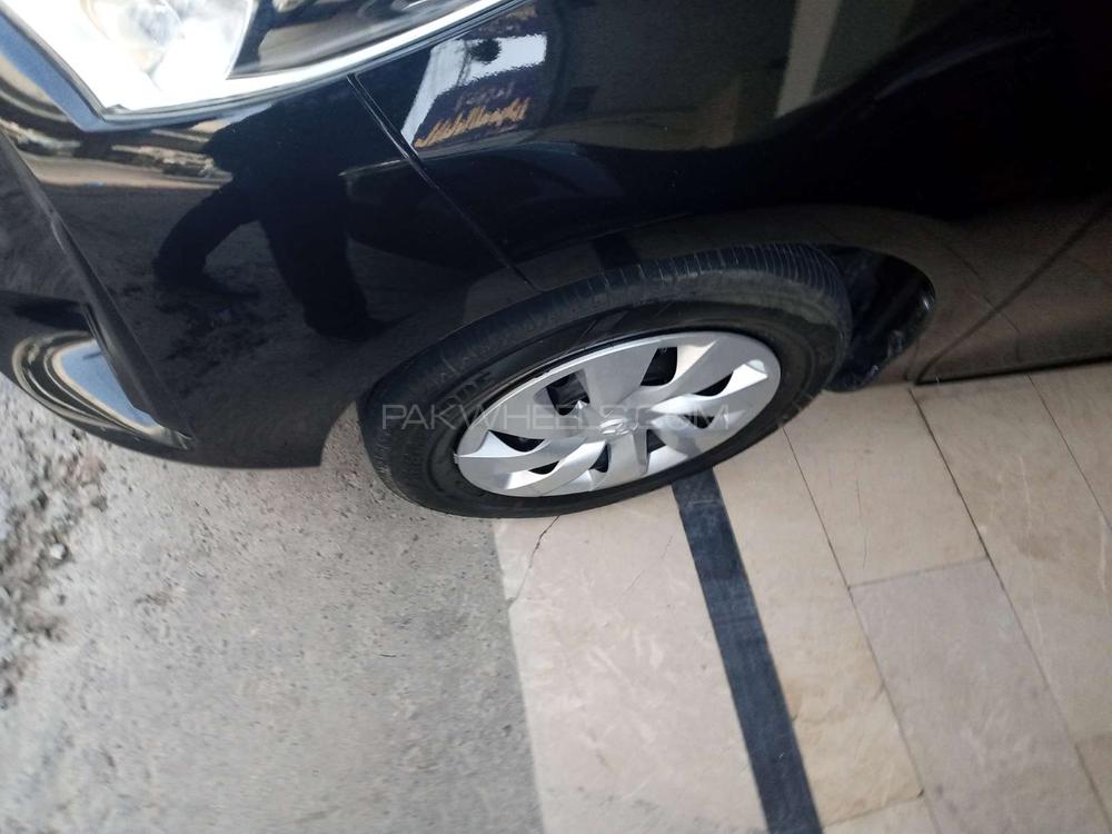 Toyota Vitz 2017 for Sale in Multan Toyota Vitz 2017 for Sale in Multan Image-3