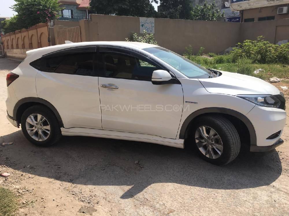 Honda Vezel 2015 for Sale in Gujranwala Honda Vezel 2015 for Sale in Gujranwala Image-3