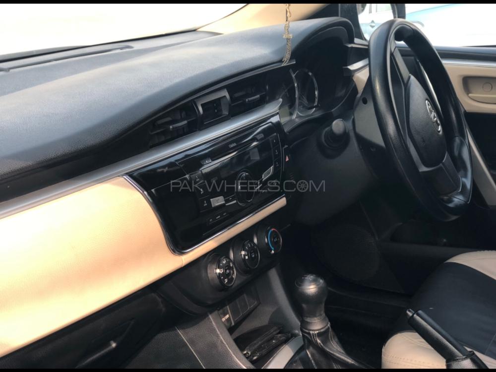 Toyota Corolla 2016 for Sale in Rawalpindi Toyota Corolla 2016 for Sale in Rawalpindi Image-5