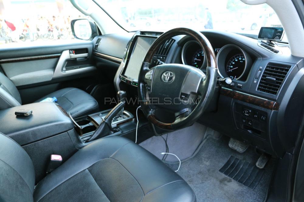 Toyota Land Cruiser 2010 for Sale in Karachi Toyota Land Cruiser 2010 for Sale in Karachi Image-7