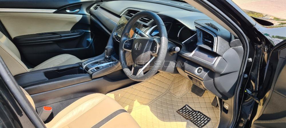 Honda Civic 2018 for Sale in Sialkot Honda Civic 2018 for Sale in Sialkot Image-2