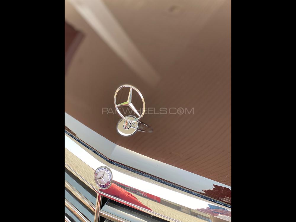 Mercedes Benz E Class 2013 for Sale in Lahore Mercedes Benz E Class 2013 for Sale in Lahore Image-12