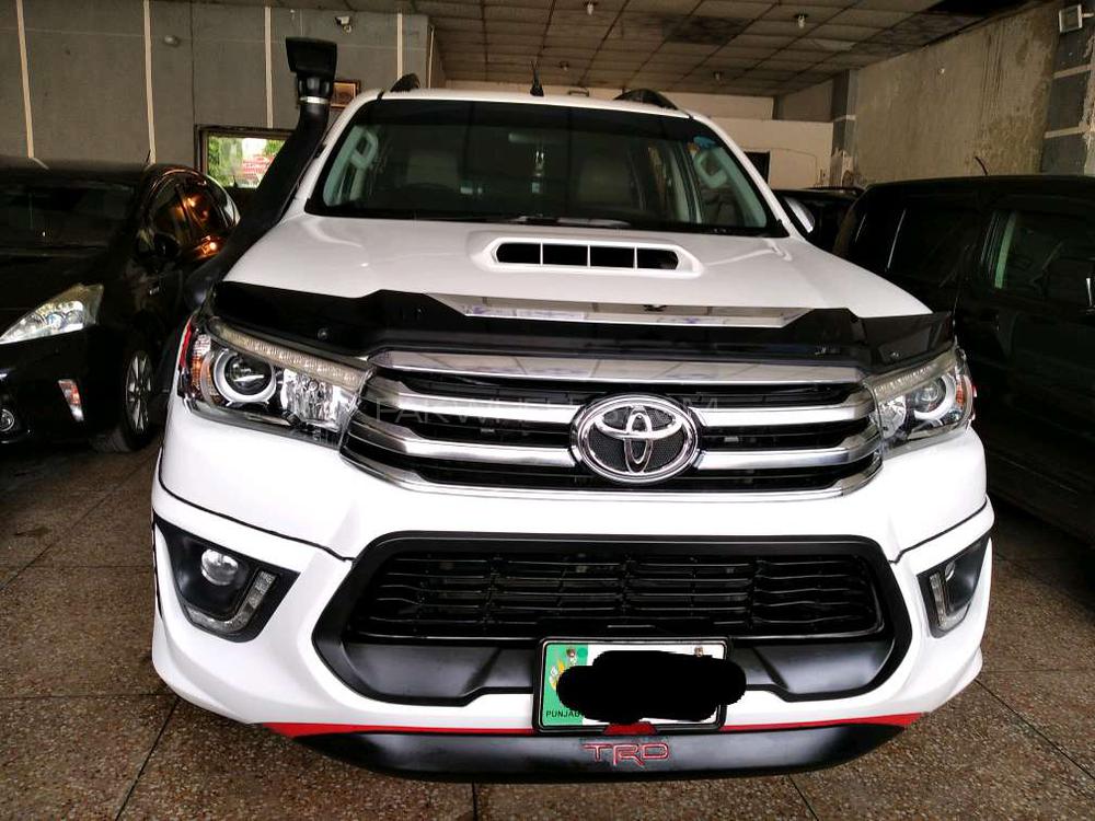 Toyota Hilux 2017 for Sale in Lahore Toyota Hilux 2017 for Sale in Lahore Image-2