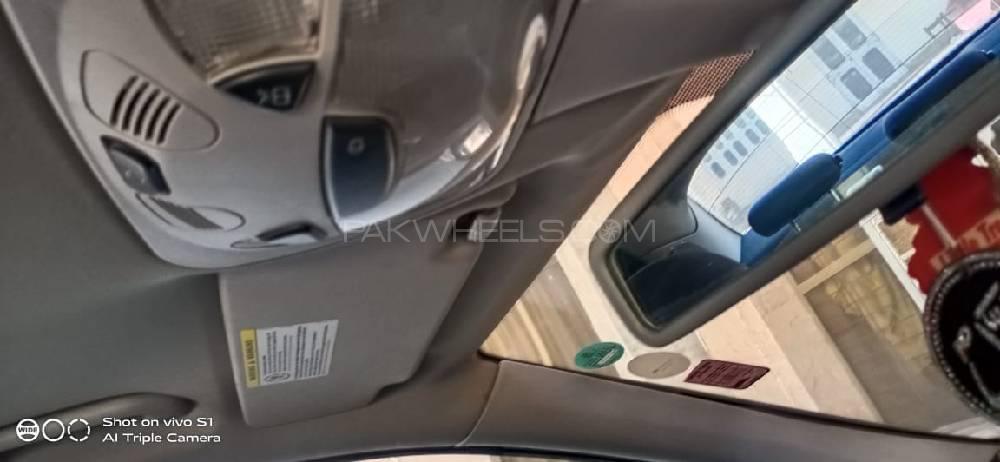 Mercedes Benz C Class 2005 for Sale in Sahiwal Mercedes Benz C Class 2005 for Sale in Sahiwal Image-3