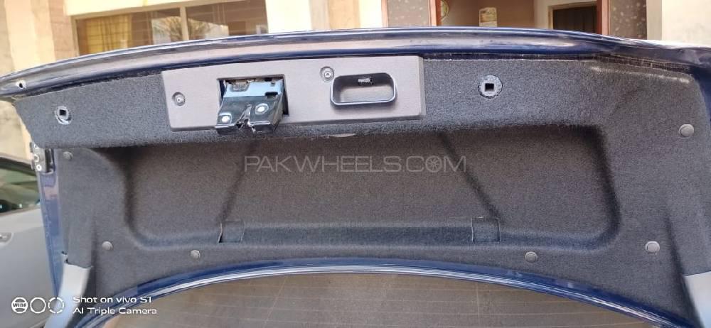 Mercedes Benz C Class 2005 for Sale in Sahiwal Mercedes Benz C Class 2005 for Sale in Sahiwal Image-9
