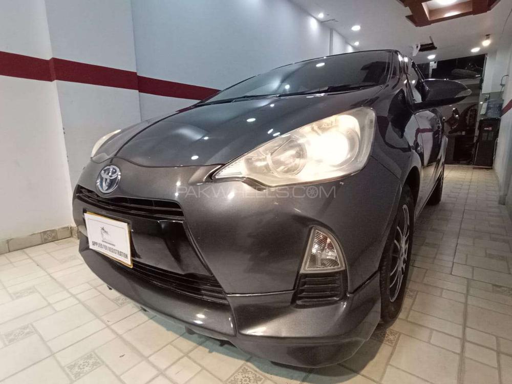 Toyota Aqua 2013 for Sale in Karachi Image-1