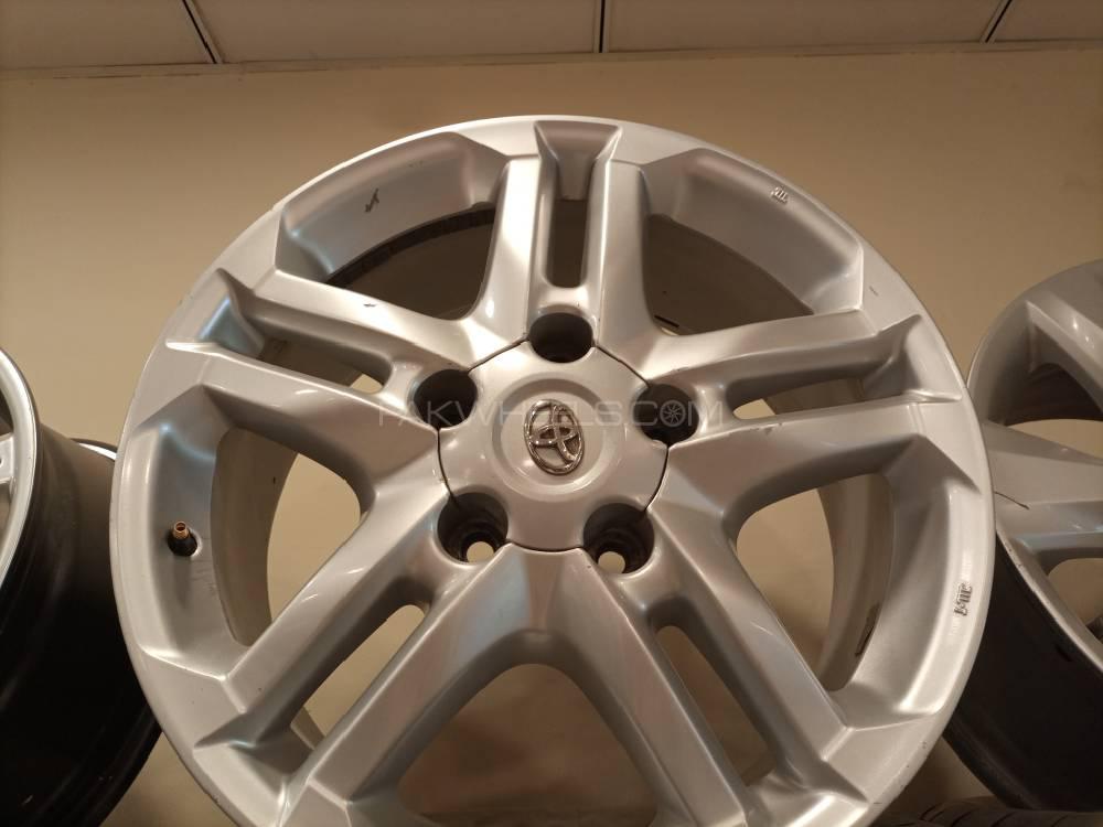 20" Inch Toyota Land Criuser Genuine Alloy Wheel Rims. Image-1
