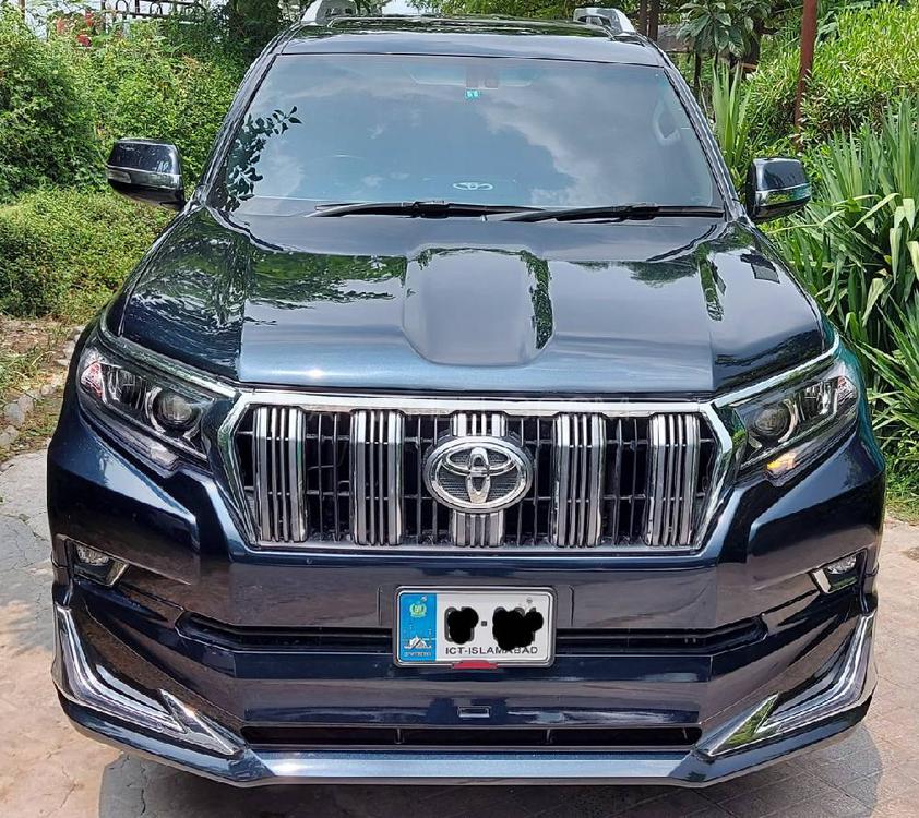 Toyota Prado 2010 for Sale in Islamabad Image-1