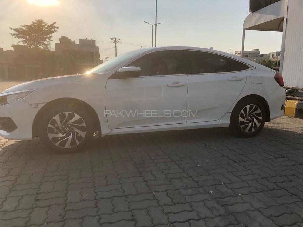 Honda Civic 2017 for Sale in Sialkot Honda Civic 2017 for Sale in Sialkot Image-8