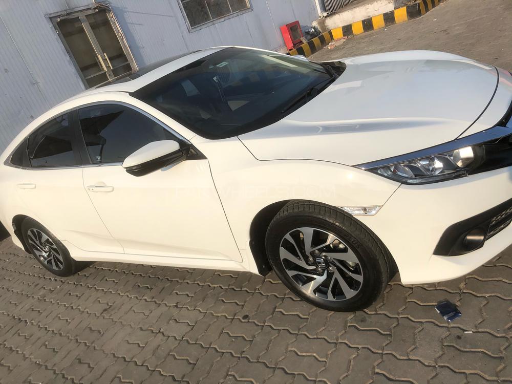 Honda Civic 2017 for Sale in Sialkot Honda Civic 2017 for Sale in Sialkot Image-10