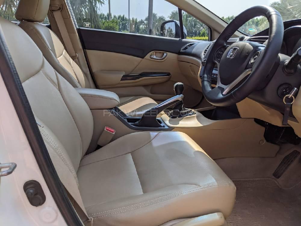 Honda Civic 2013 for Sale in Multan Honda Civic 2013 for Sale in Multan Image-10