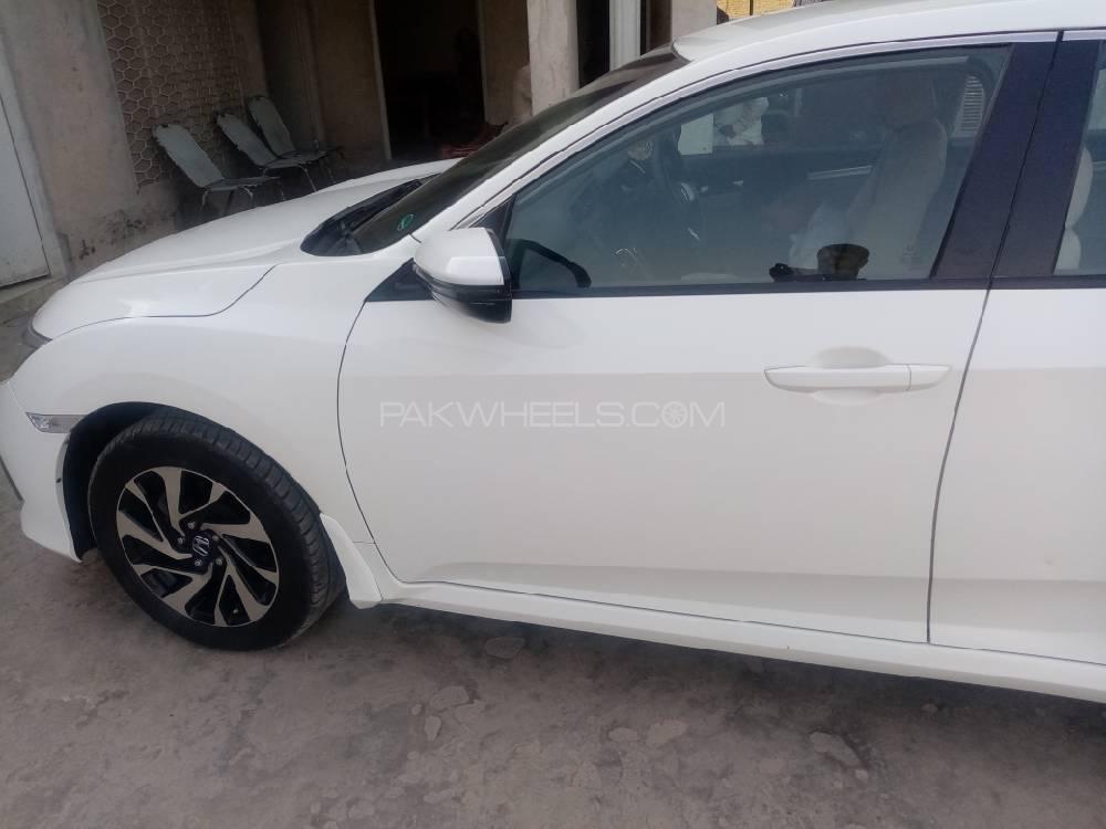 Honda Civic 2017 for Sale in Chishtian Honda Civic 2017 for Sale in Chishtian Image-6