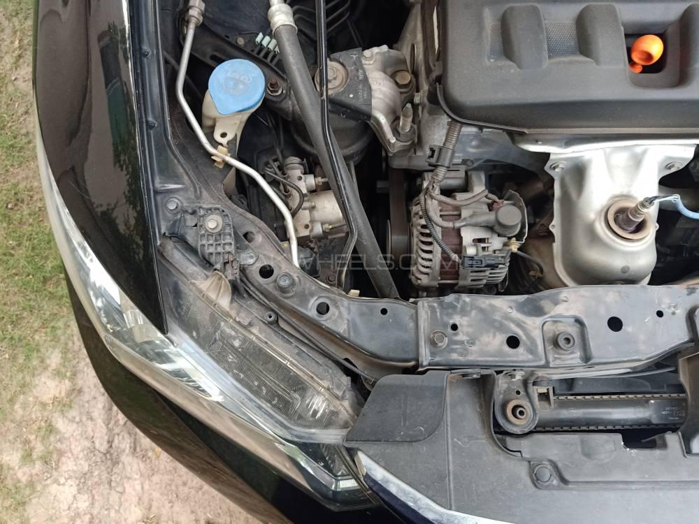 Honda Civic 2014 for Sale in Lahore Honda Civic 2014 for Sale in Lahore Image-3