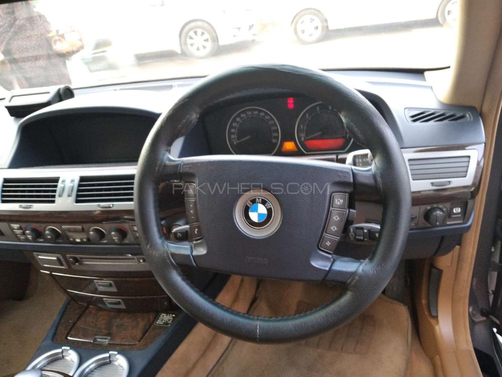 بی ایم ڈبلیو 7 سیریز 2002 for Sale in لاہور بی ایم ڈبلیو 7 سیریز 2002 for Sale in لاہور Image-8