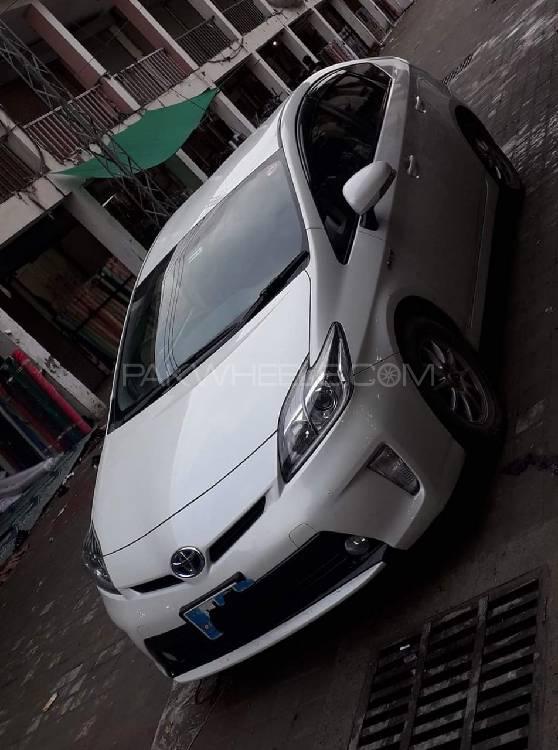 Toyota Prius 2014 for Sale in Peshawar Image-1
