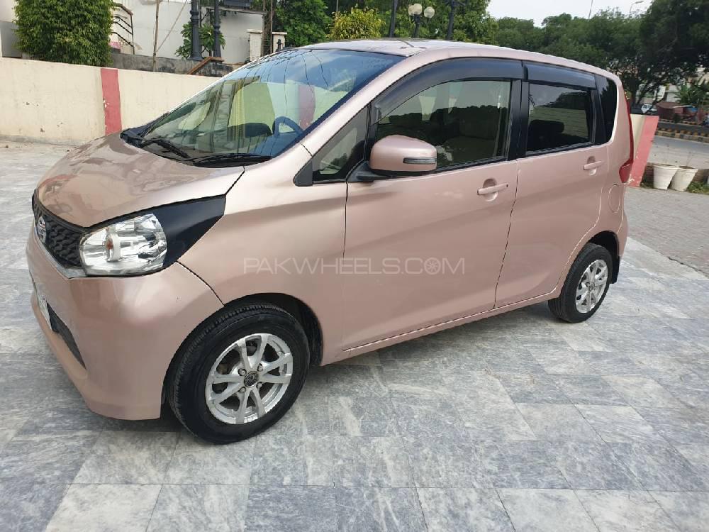 Nissan Dayz Highway Star 2013 for Sale in Lahore Image-1