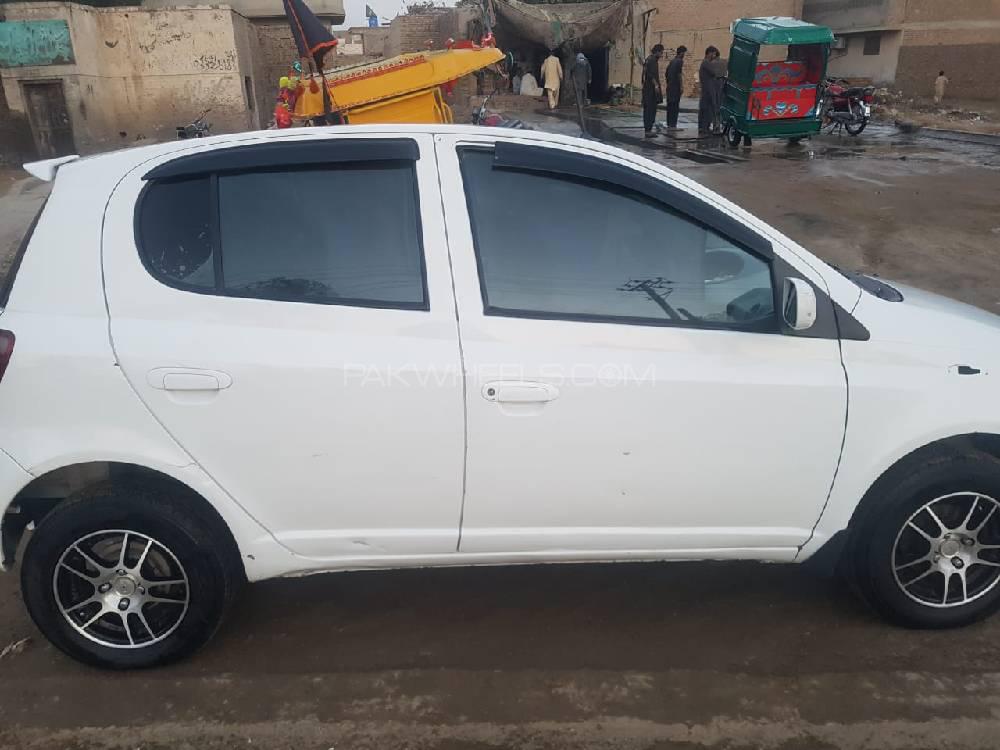 Toyota Vitz 2001 for Sale in D.G.Khan Toyota Vitz 2001 for Sale in D.G.Khan Image-14