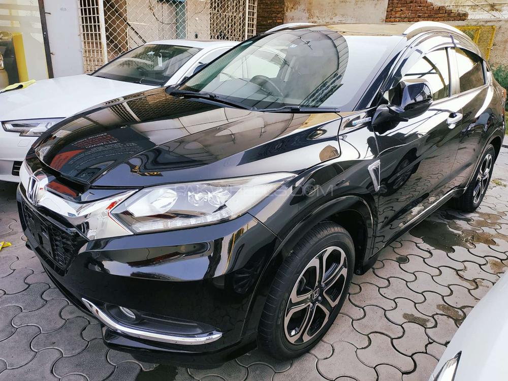 Honda Vezel 2015 for Sale in Rawalpindi Image-1