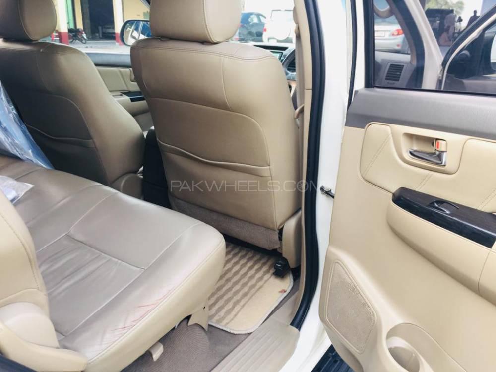 ٹویوٹا فورچیونر 2013 for Sale in گجرات ٹویوٹا فورچیونر 2013 for Sale in گجرات Image-9