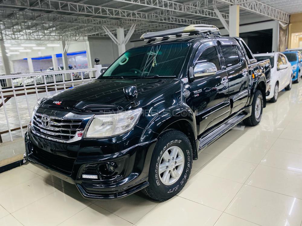 Toyota Hilux 2012 for Sale in Peshawar Image-1