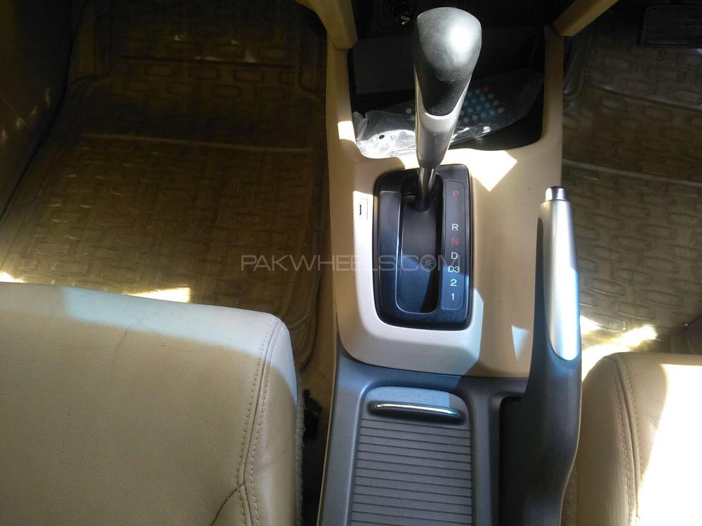 Honda Civic 2015 for Sale in Karachi Honda Civic 2015 for Sale in Karachi Image-9