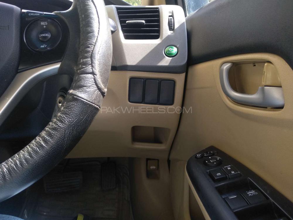 Honda Civic 2015 for Sale in Karachi Honda Civic 2015 for Sale in Karachi Image-11