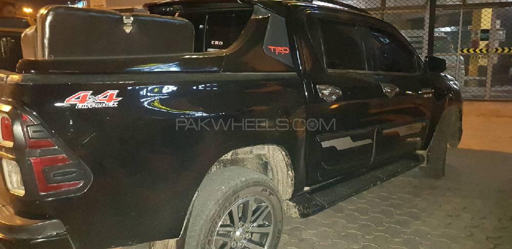 ٹویوٹا ہائیلکس 2017 for Sale in اسلام آباد ٹویوٹا ہائیلکس 2017 for Sale in اسلام آباد Image-4