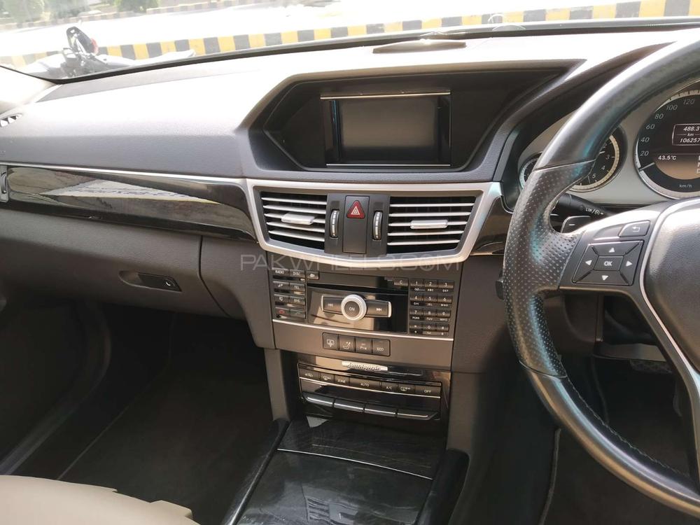 Mercedes Benz E Class 2012 for Sale in Lahore Mercedes Benz E Class 2012 for Sale in Lahore Image-8