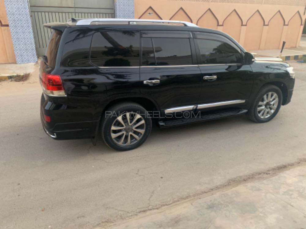 Toyota Land Cruiser 2013 for Sale in Karachi Toyota Land Cruiser 2013 for Sale in Karachi Image-2