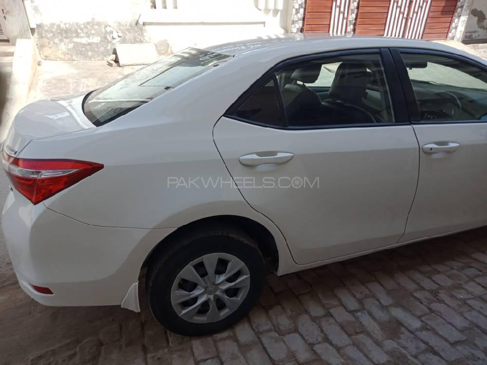 Toyota Corolla 2017 for Sale in Bahawalpur Toyota Corolla 2017 for Sale in Bahawalpur Image-4