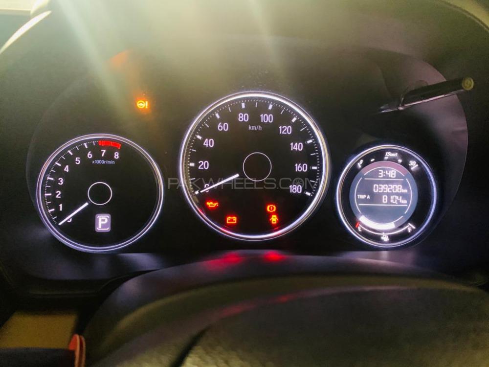 Honda BR-V 2018 for Sale in Multan Honda BR-V 2018 for Sale in Multan Image-9