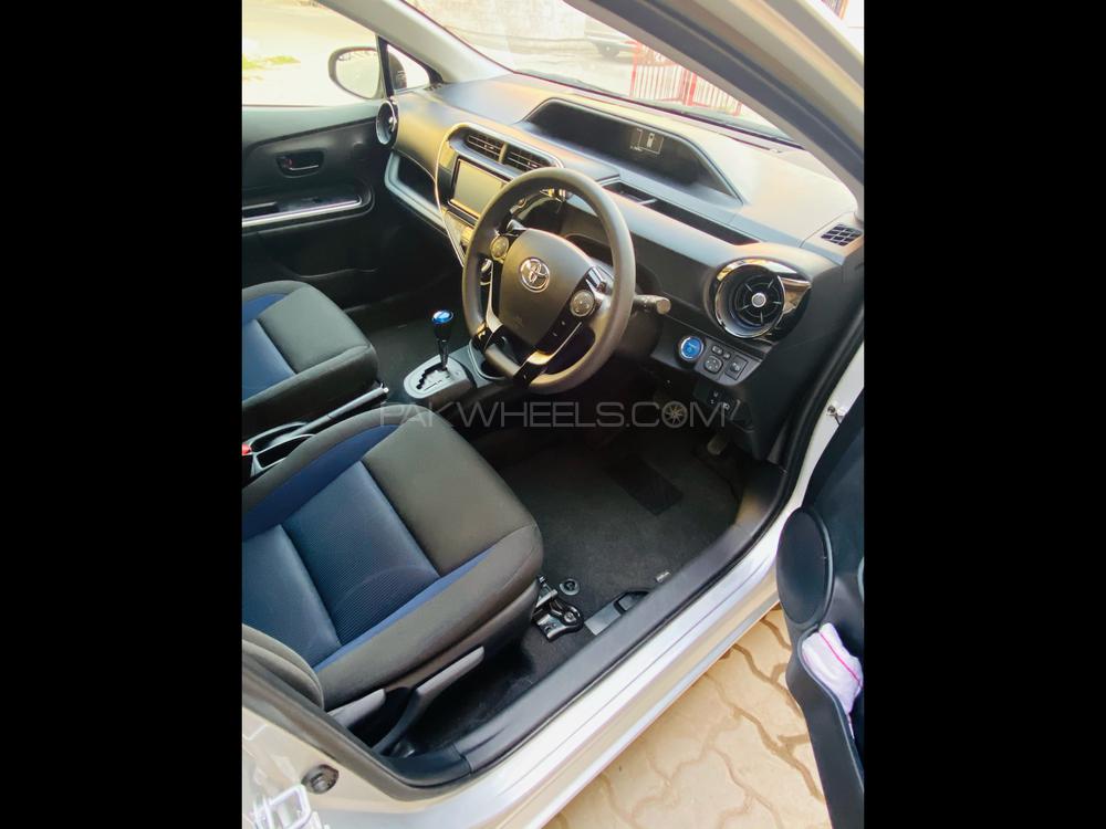 Toyota Aqua 2017 for Sale in Sialkot Toyota Aqua 2017 for Sale in Sialkot Image-6