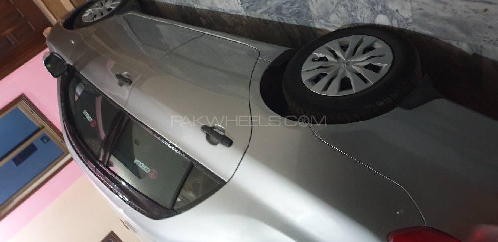 Toyota Corolla 2014 for Sale in Lahore Toyota Corolla 2014 for Sale in Lahore Image-10