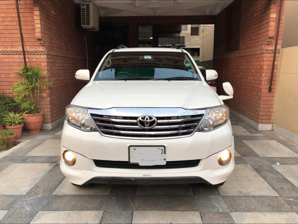 Toyota Fortuner 2015 for Sale in Lahore Toyota Fortuner 2015 for Sale in Lahore Image-5