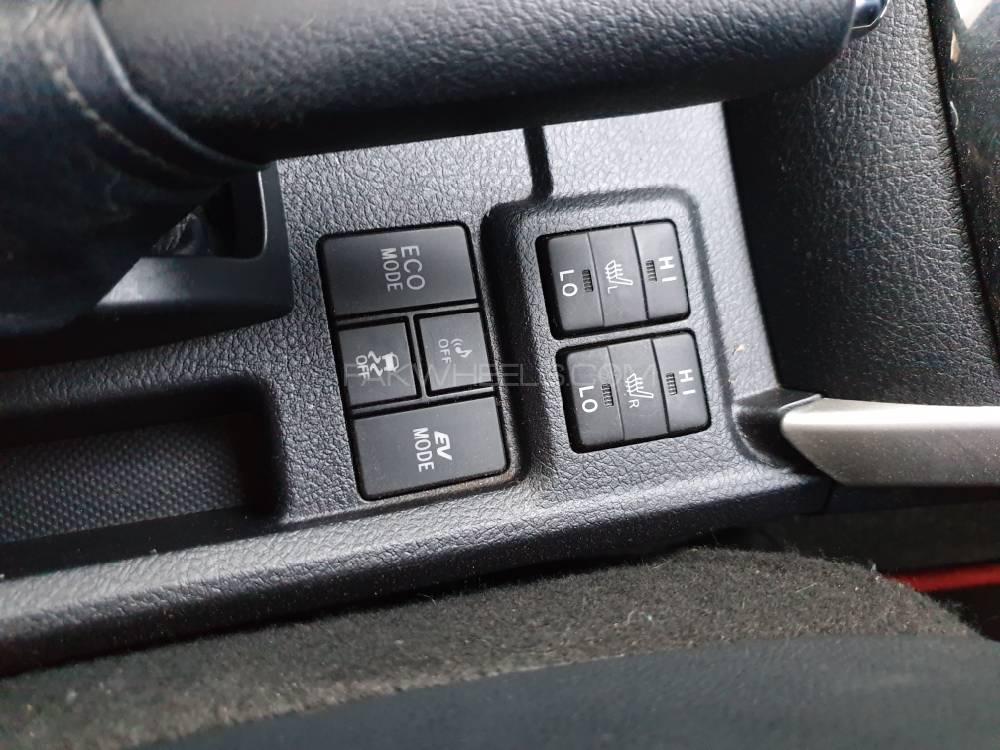 ٹویوٹا کرولا فیلڈر 2016 for Sale in لاہور ٹویوٹا کرولا فیلڈر 2016 for Sale in لاہور Image-9