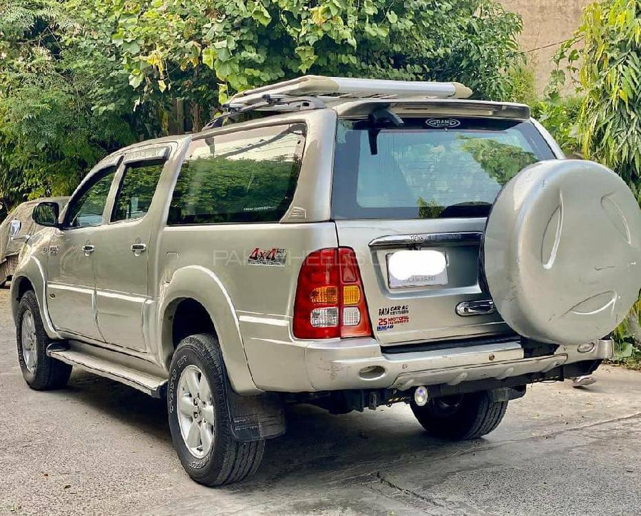 Toyota Hilux 2009 for Sale in Lahore Toyota Hilux 2009 for Sale in Lahore Image-7