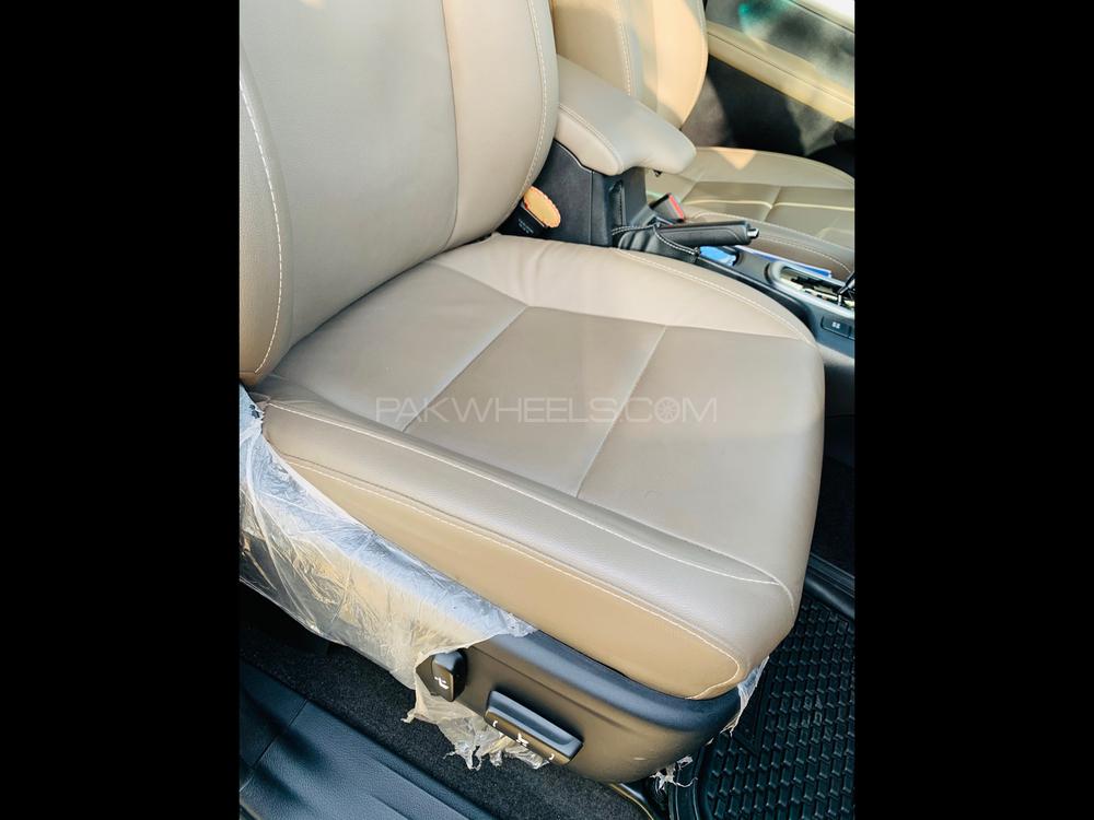 Toyota Hilux 2020 for Sale in Mandi bahauddin Toyota Hilux 2020 for Sale in Mandi bahauddin Image-9