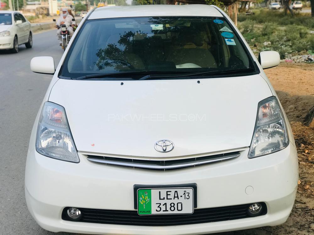 Toyota Prius 2007 for Sale in Peshawar Image-1