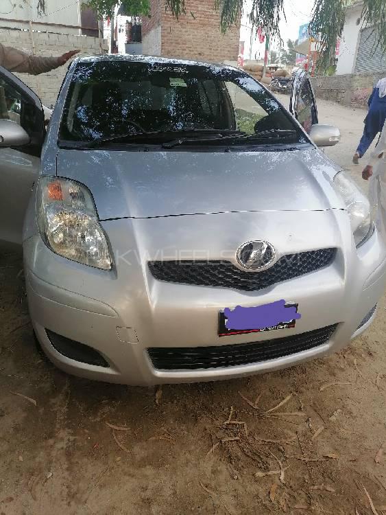 Toyota Vitz 2007 for Sale in Peshawar Image-1